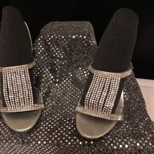 Rhinestone open sling 4 in heel, size 6
